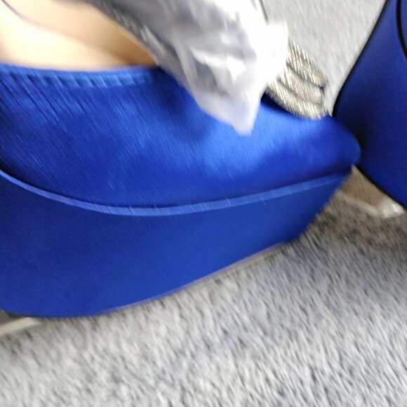 💎 Coutgo Royal Blue Rhinestone Heart Heels Size 9 Ankle Strap Dress Pumps point - Picture 8 of 13